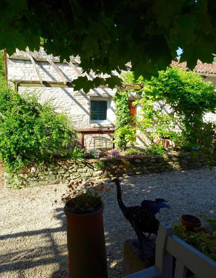 Villa Les Coindries Faye-la-Vineuse Exterior foto